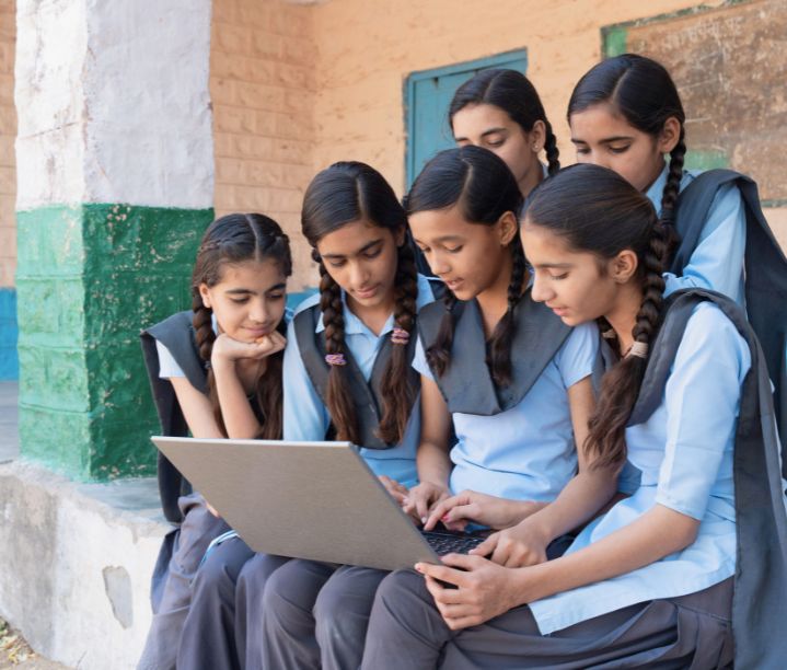 Sponsor supporting a student’s career counselling at a school event